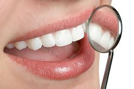 إصفرار الأسنان : أسباب و حلول